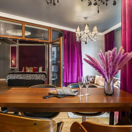 Apartment Grey Champagne By Secret Gdansk